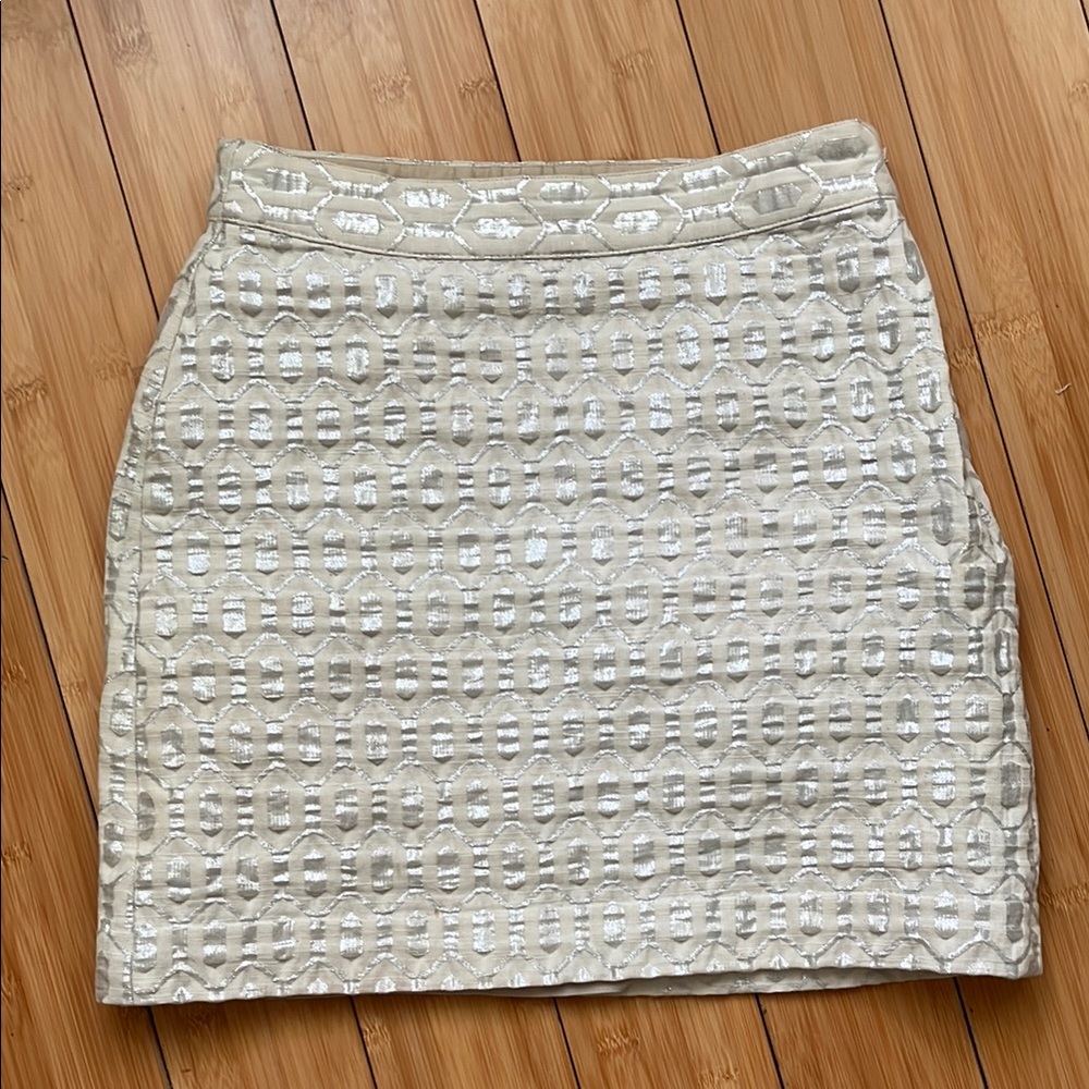 Banana Republic - white/Silver metallic Skirt - size 0
